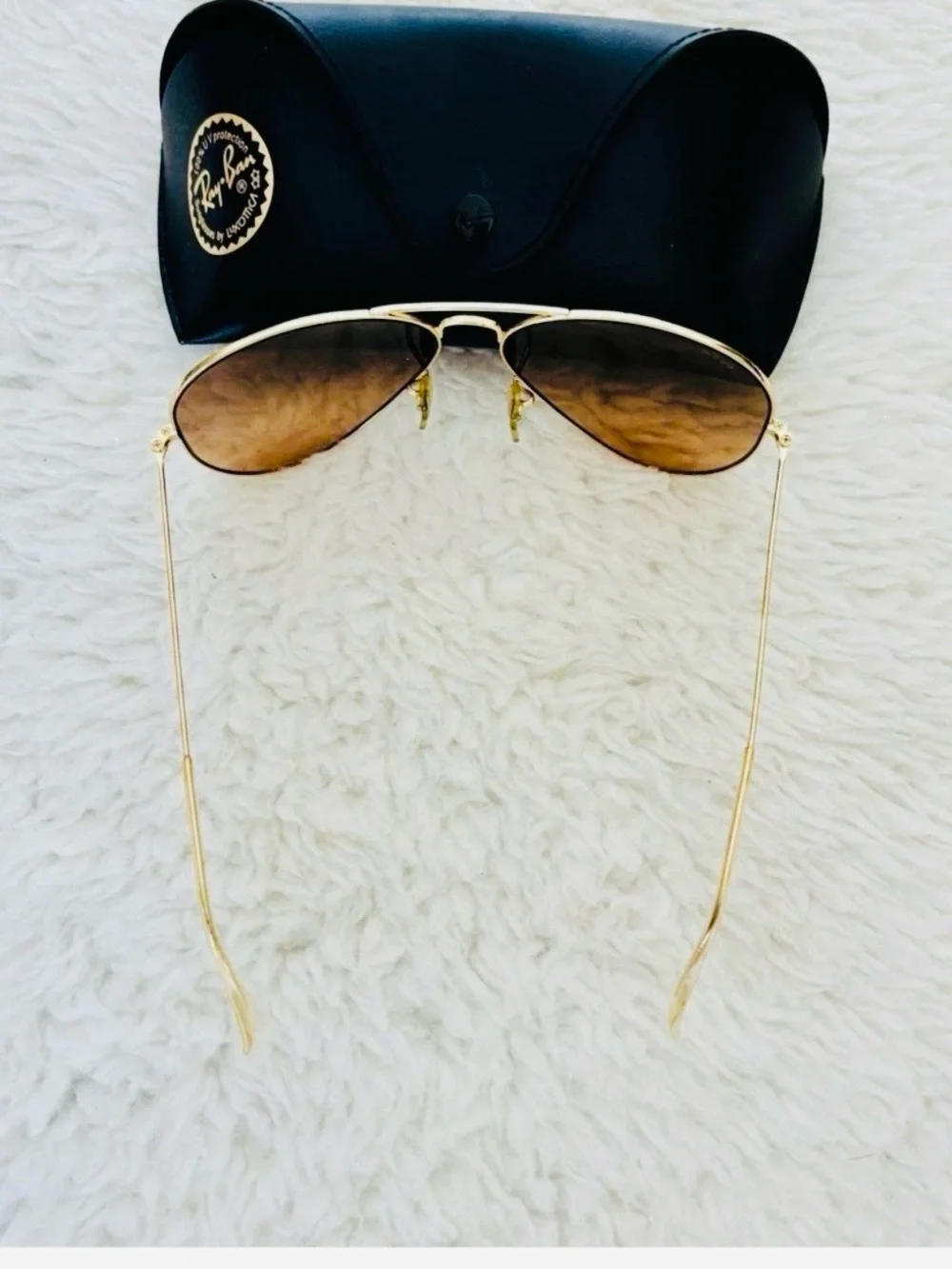 Ray-Ban Gold Aviator Sunglasses with Light Brown Lenses w/ case
